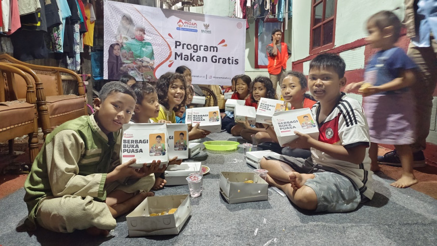 Program Ramadhan: Berbagi Makanan untuk  Berbuka di Kp.Rawadas-Jakarta Timur